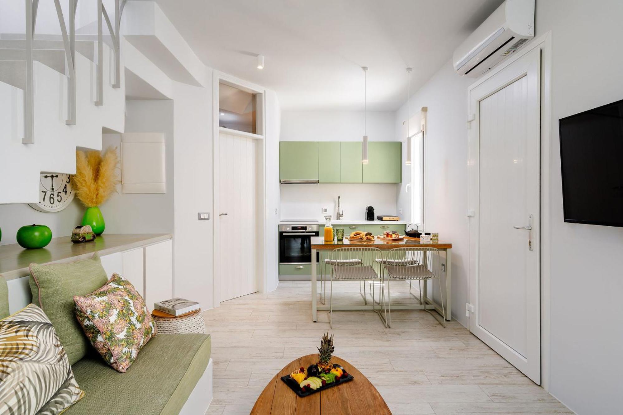 Sunday Luxury Suites Agia Anna  Ngoại thất bức ảnh