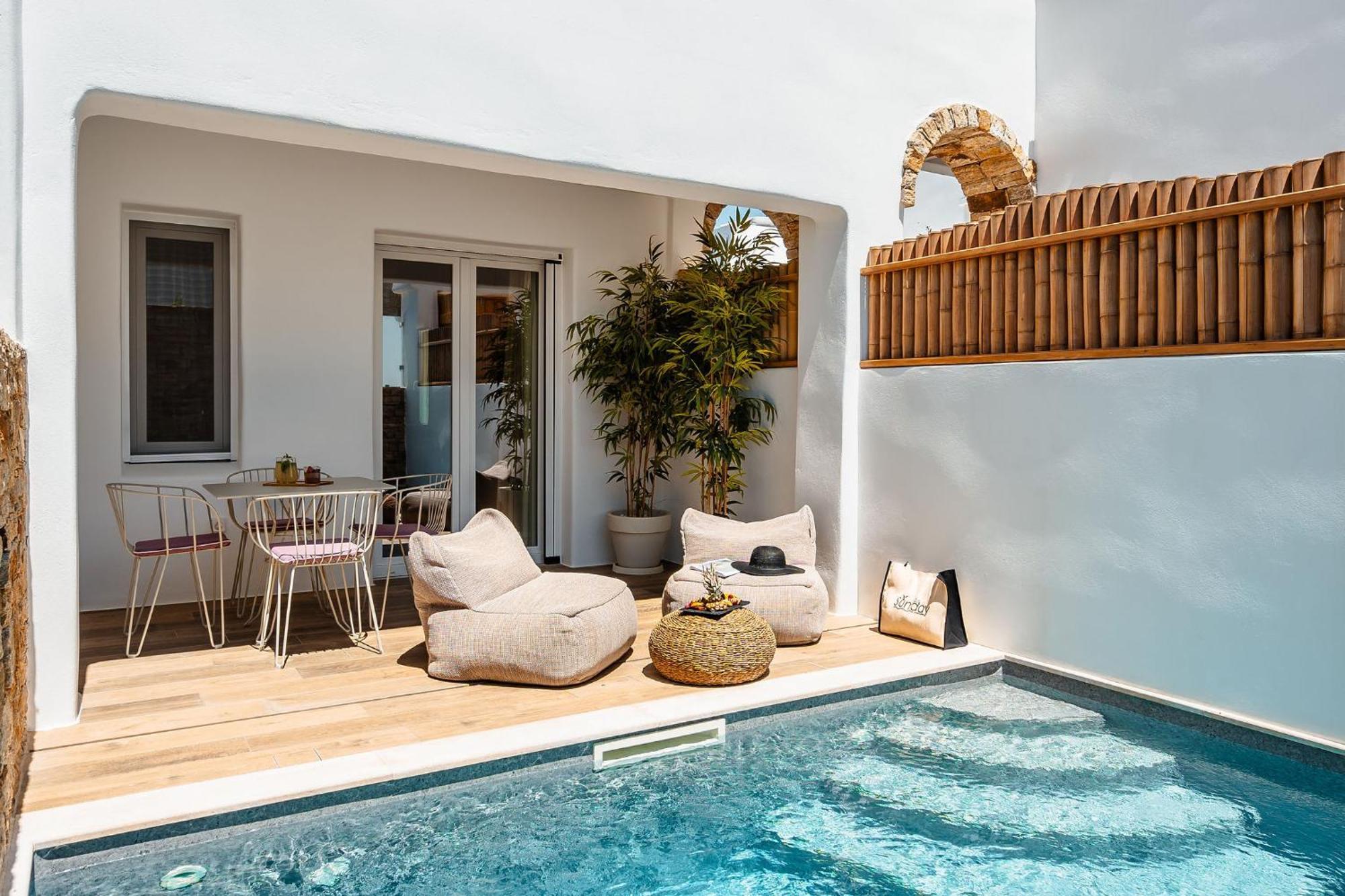 Sunday Luxury Suites Agia Anna  Ngoại thất bức ảnh