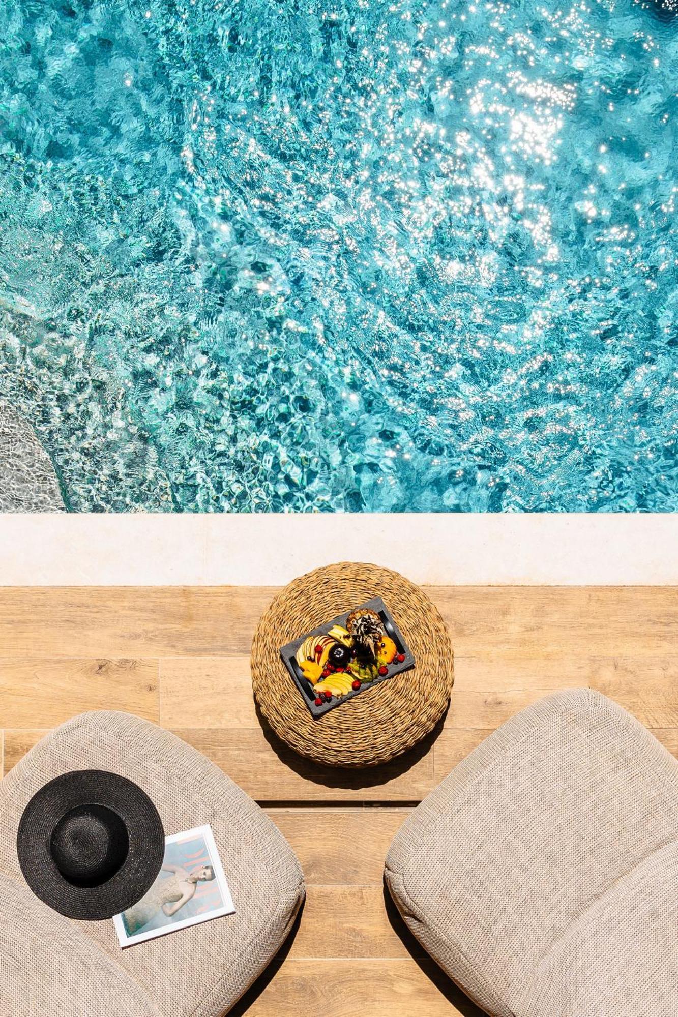 Sunday Luxury Suites Agia Anna  Ngoại thất bức ảnh