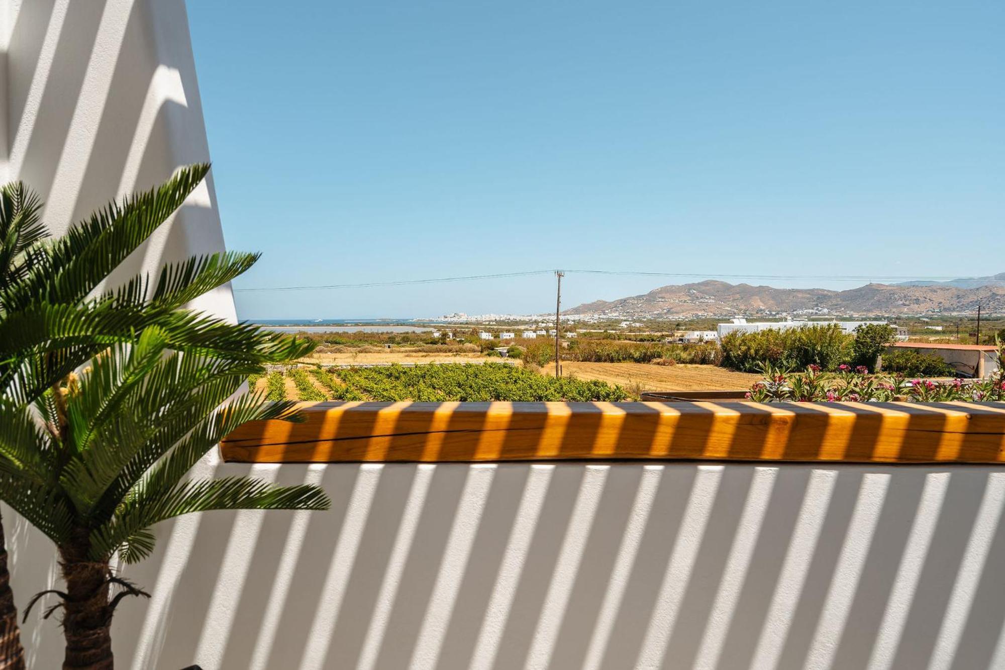 Sunday Luxury Suites Agia Anna  Ngoại thất bức ảnh